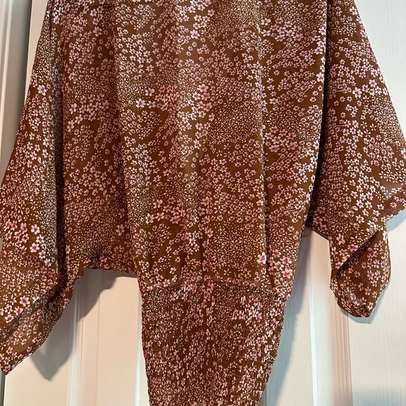 Lulus blouse - Picture 2 of 4